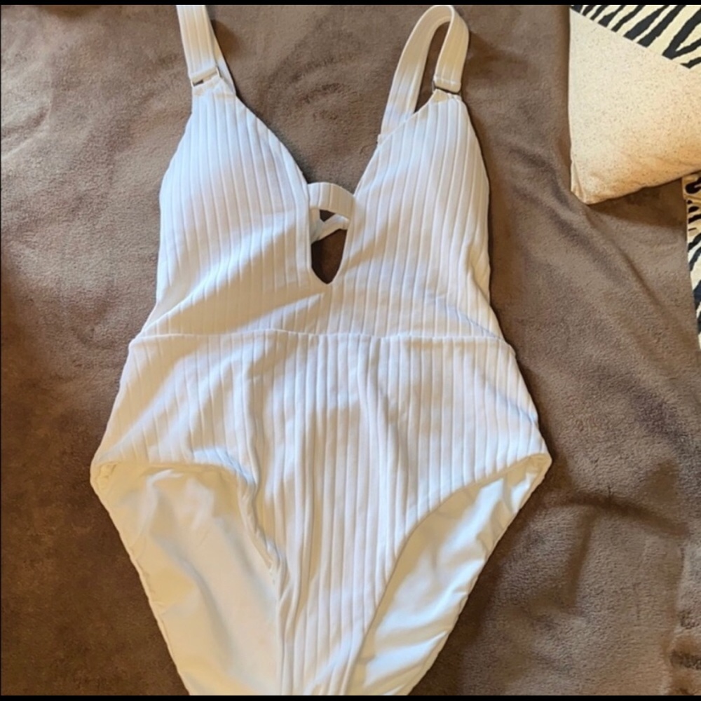 BECCA White Ribbed Bathing Suit